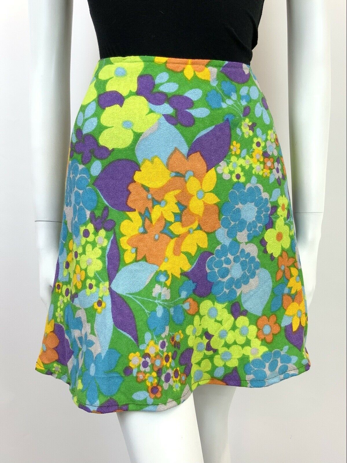 VINTAGE 60s 70s GREEN BLUE PURPLE YELLOW FLORAL PSYCHEDELIC MOD SKIRT 6 8