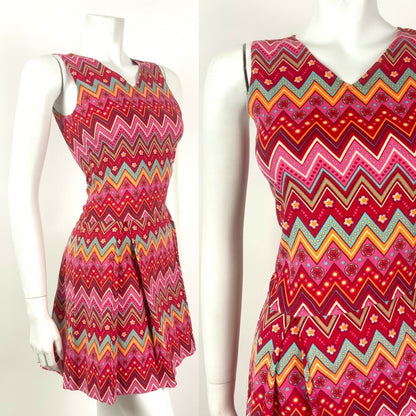 VINTAGE 60s 70s PINK RED BLUE ORANGE ZIG-ZAG FLORAL DAISY PSYCHEDELIC DRESS 4