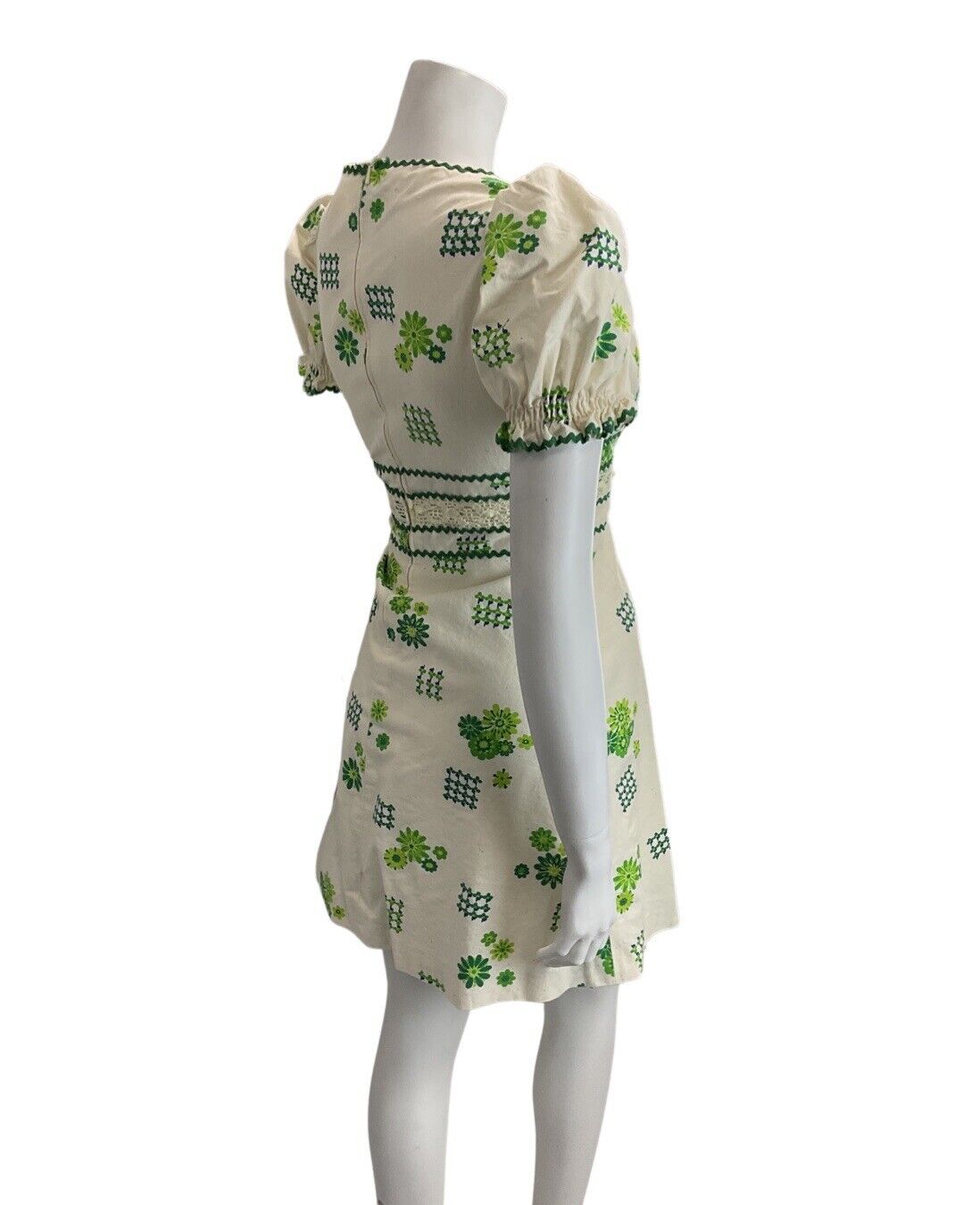 VINTAGE 60s CREAM GREEN BLUE FLORAL RIC-RAC PUFF SLEEVE MOD MINI DRESS 8 10