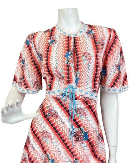 VINTAGE 60s 70s RED WHITE BLUE CHEVRON FLORAL GEOMETRIC SUMMER MAXI DRESS 10