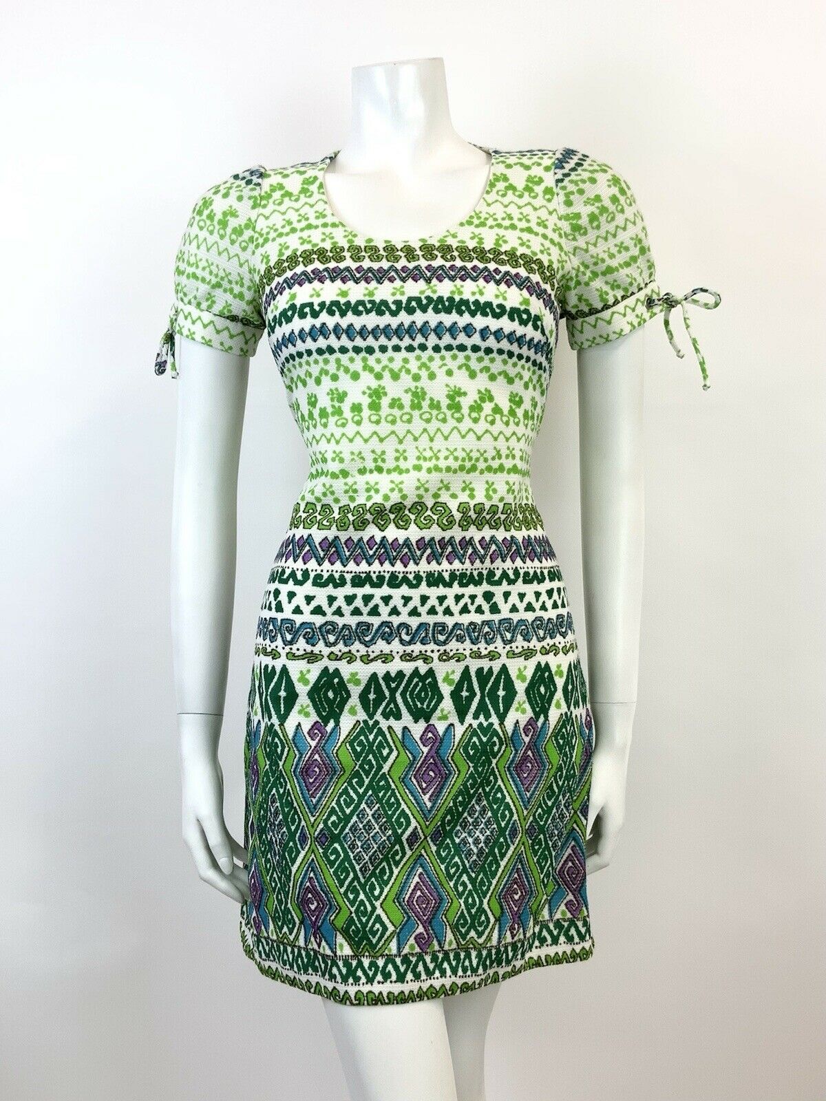 VINTAGE 60s 70s WHITE GREEN BLUE GEOMETRIC AZTEC STRIPED MOD MINI DRESS 8 10