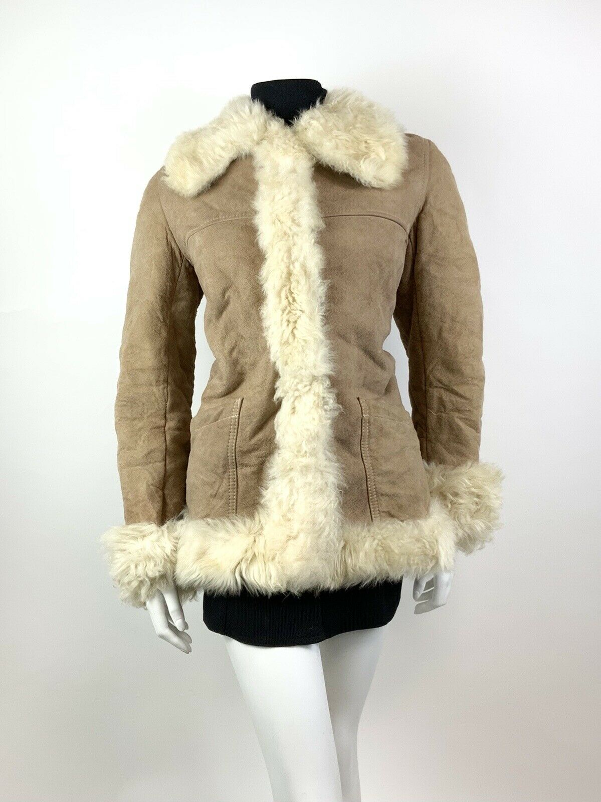 VTG 60s 70s BEIGE CREAM SUEDE LEATHER SHEARLING FUR BOHO MOD SHORT COAT 14 16