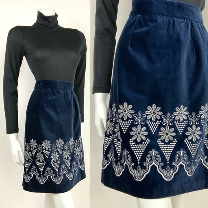 VTG 60s 70s MIDNIGHT BLUE WHITE FLORAL EMBROIDERED BOHO MOD VELVET SKIRT 8 10