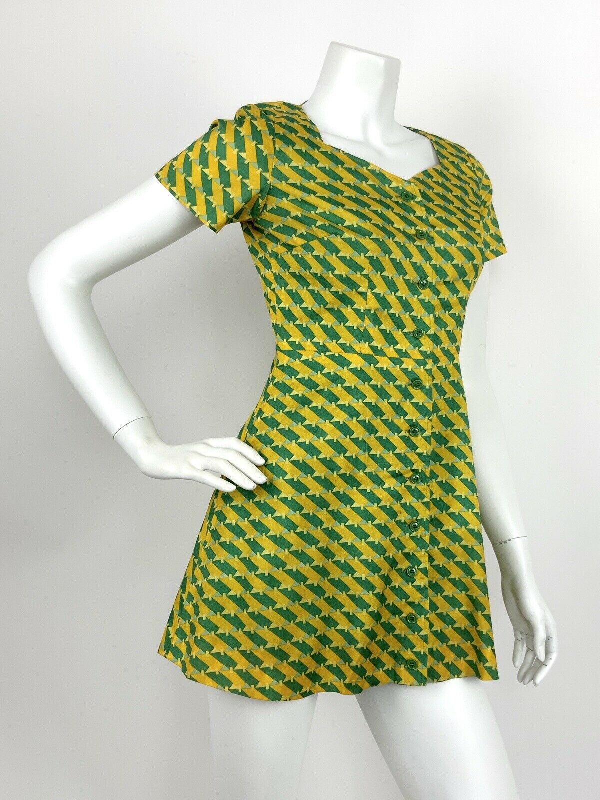 VTG 60s 70s GREEN YELLOW BLUE GEOMETRIC OP-ART SWEETHEART A-LINE MINI DRESS 6