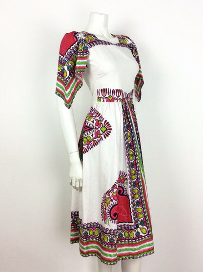 VTG 70S WHITE PINK GREEN COTTON KAFTAN DASHIKI FESTIVAL CAPE SLEEVE DRESS 6