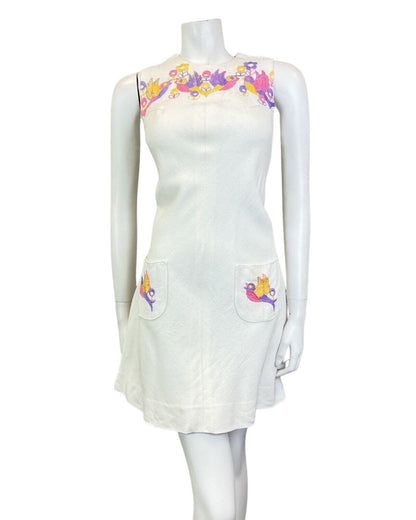 VINTAGE 60s WHITE PINK PURPLE FLORAL BIRD EMBROIDERED MOD MINI SHIFT DRESS 10 12