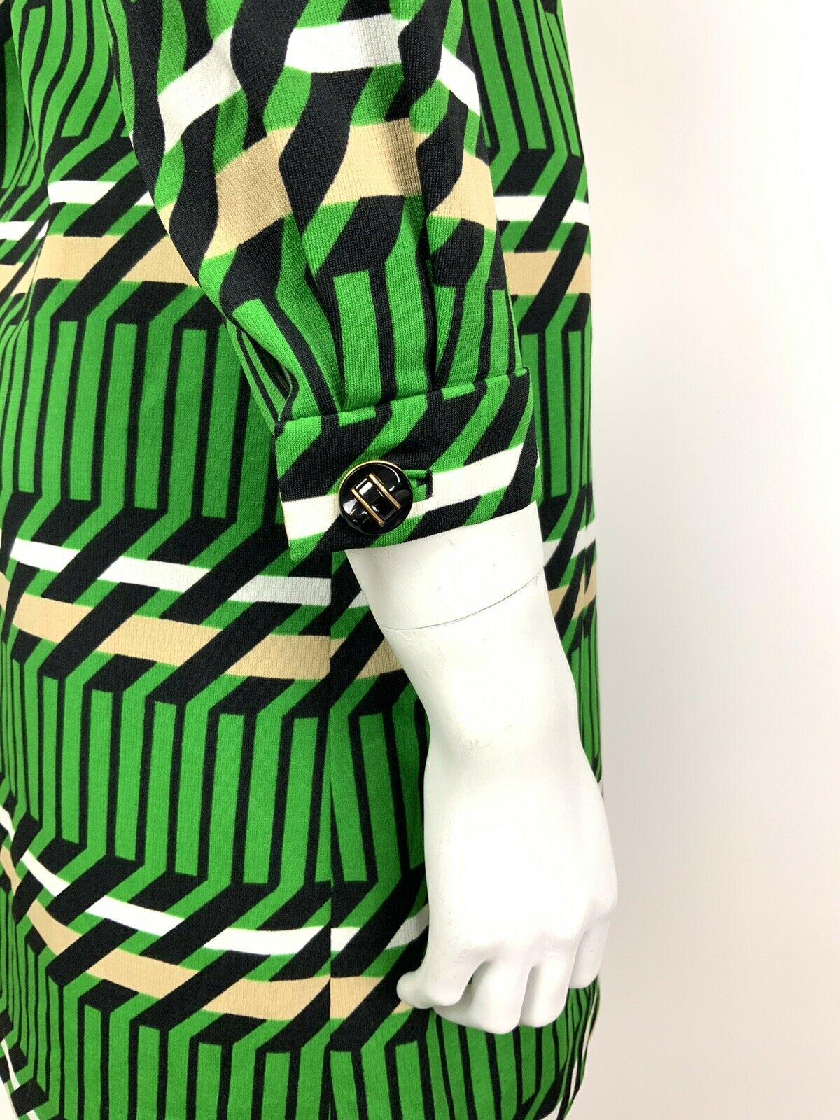 VTG 60s 70s GREEN BLACK WHITE BEIGE GEOMETRIC MOD STRIPED DAGGER SHIRT DRESS 10