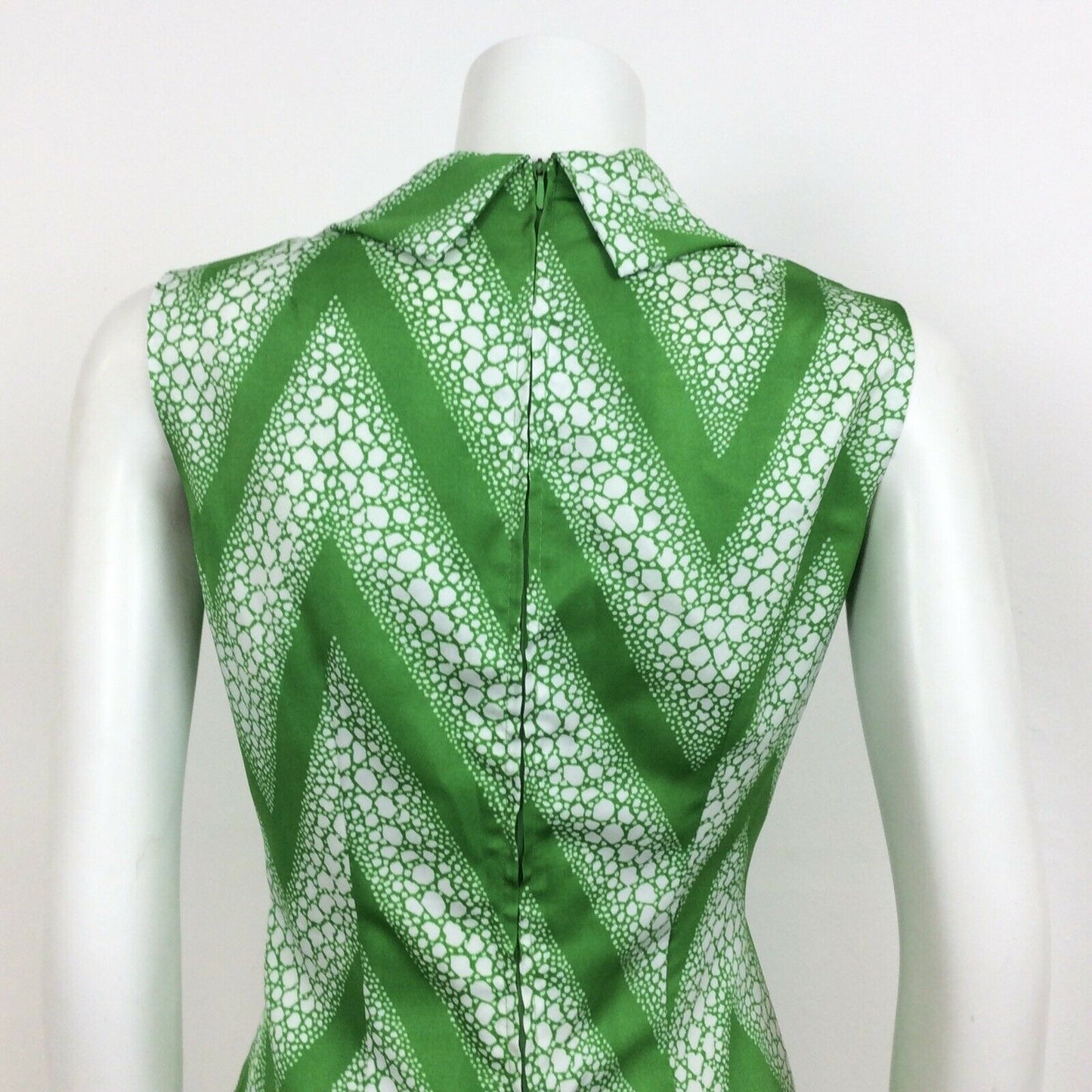 70S VINTAGE APPLE GREEN WHITE CHEVRON PUSSYBOW NECK DRESS 12 14