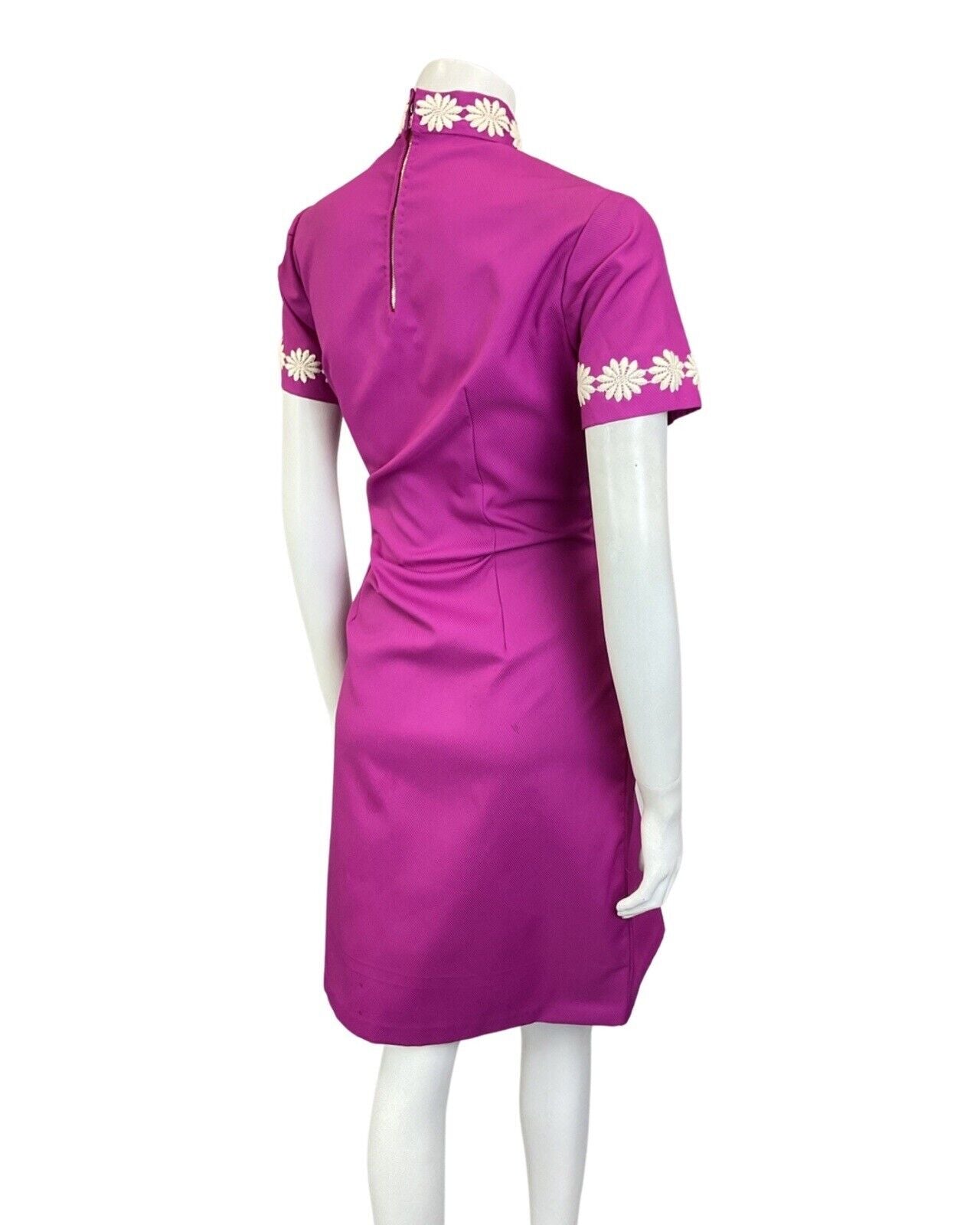 VINTAGE 60s 70s BRIGHT PURPLE WHITE DAISY FLOWER MOD FITTED DRESS 10 12