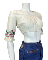 VTG 70s WHITE RED GREEN FLORAL EMBROIDERED CROCHETED BOHO PRAIRIE CROPPED TOP 10