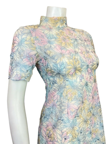 VINTAGE 60s 70s PASTEL BLUE PINK YELLOW FLORAL EMBROIDERED MOD MINI DRESS 6 8