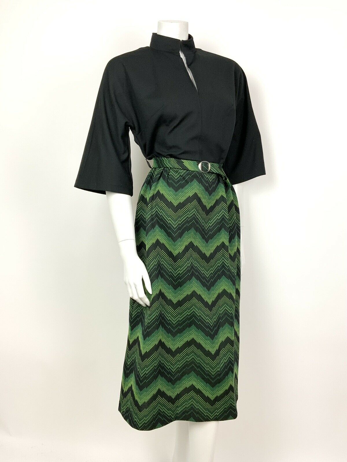 VINTAGE 60s 70s BLACK GREEN LIME ZIG-ZAG CHEVRON PIXEL BELTED MIDI DRESS 12 14