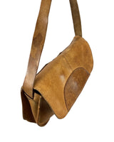 VINTAGE 60s 70s TAN BROWN LEATHER BOHO MOD BAGUETTE SHOULDER BAG