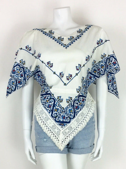 VTG 70s HANDKERCHIEF TOP WHITE BLUE RED BANDANNA TASSEL HIPPY ETHNIC 6 8