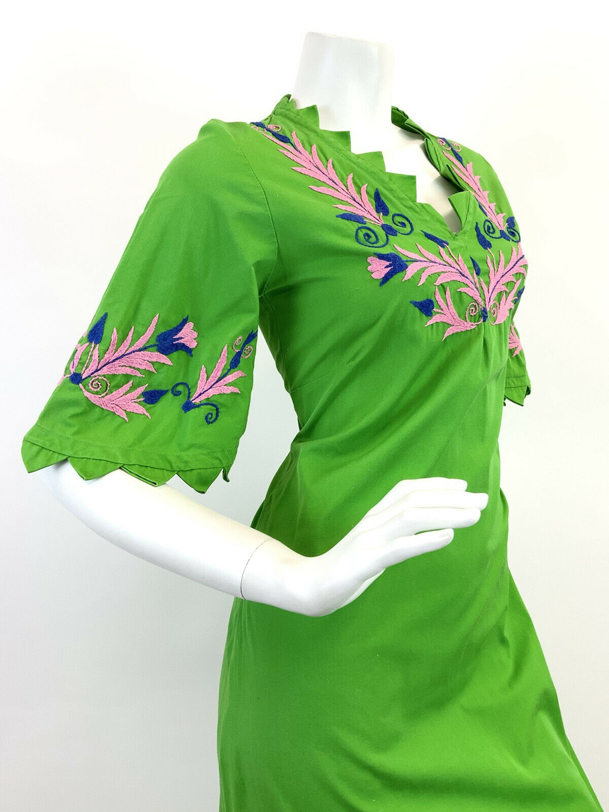 VINTAGE 60s 70s GREEN PINK BLUE FLORAL EMBROIDERED MOD PSYCHEDELIC MAXI DRESS 8