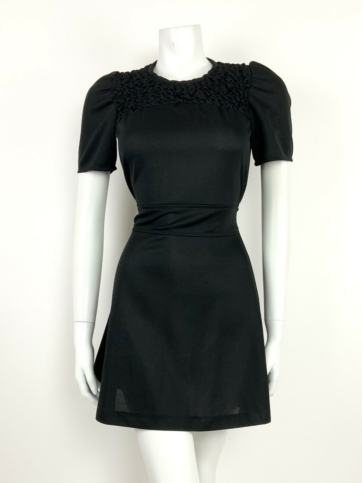 VINTAGE 60s 70s BLACK RUCHED BELTED MOD MINI DRESS 6 8