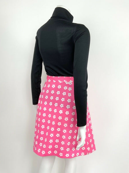 VINTAGE 60s 70s NEON PINK WHITE FLORAL PLEAT FLOWER A-LINE DAISY