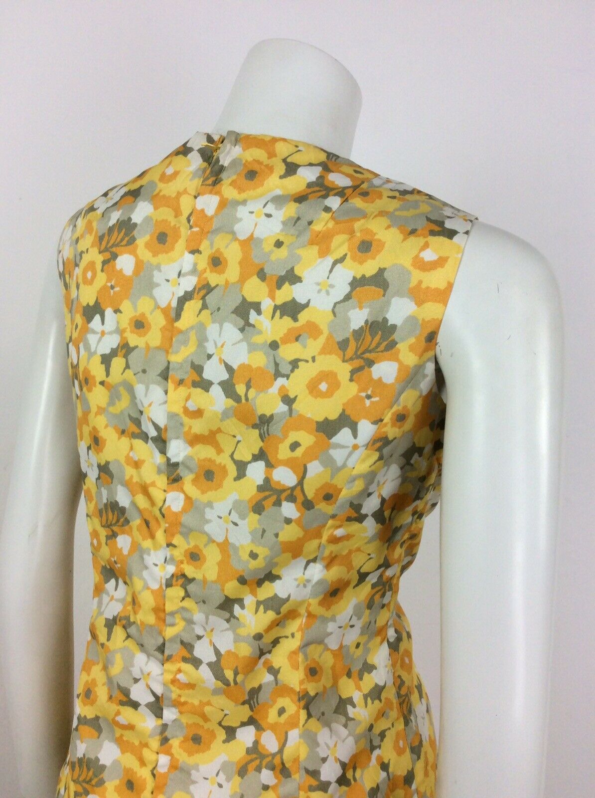 VINTAGE 60s 70s SUMMER FLORAL DITSY DRESS YELLOW ORANGE WHITE SILVER GLITTERY 10