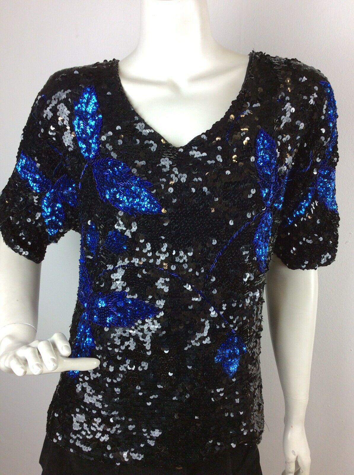 VINTAGE 70’S TOP, BLACK, BLUE SEQUINS, FLOWER PATTERN, PARTY / EVENING, 14 16