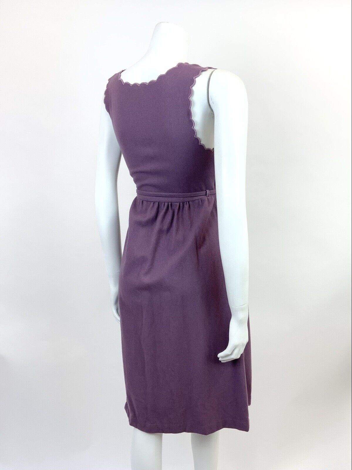 VINTAGE 60s 70s PURPLE SCALLOPED WRAP SLEEVELESS WOOL DRESS 8 10