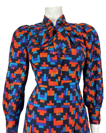 VINTAGE 60s 70s BLUE RED ORANGE GEOMETRIC PIXEL ZIG-ZAG PUSSYBOW MOD DRESS 8