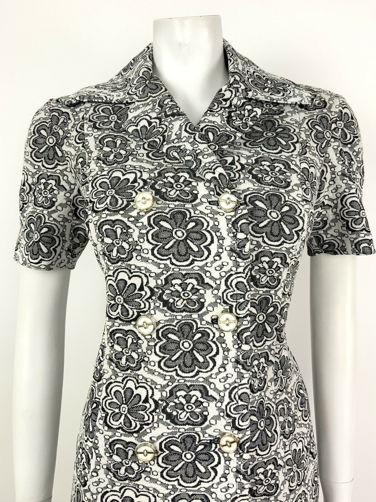 VINTAGE 60s 70s WHITE BLACK GOLD DOUBLE-BREASTED FLORAL SHIRT DRESS 10 12