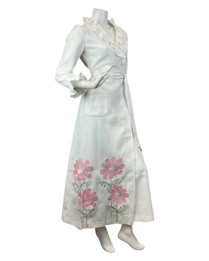 VTG 60s 70s WHITE PINK GREEN EMBROIDERED FLOWER DAISY HOUSECOAT MAXI DRESS 8 10