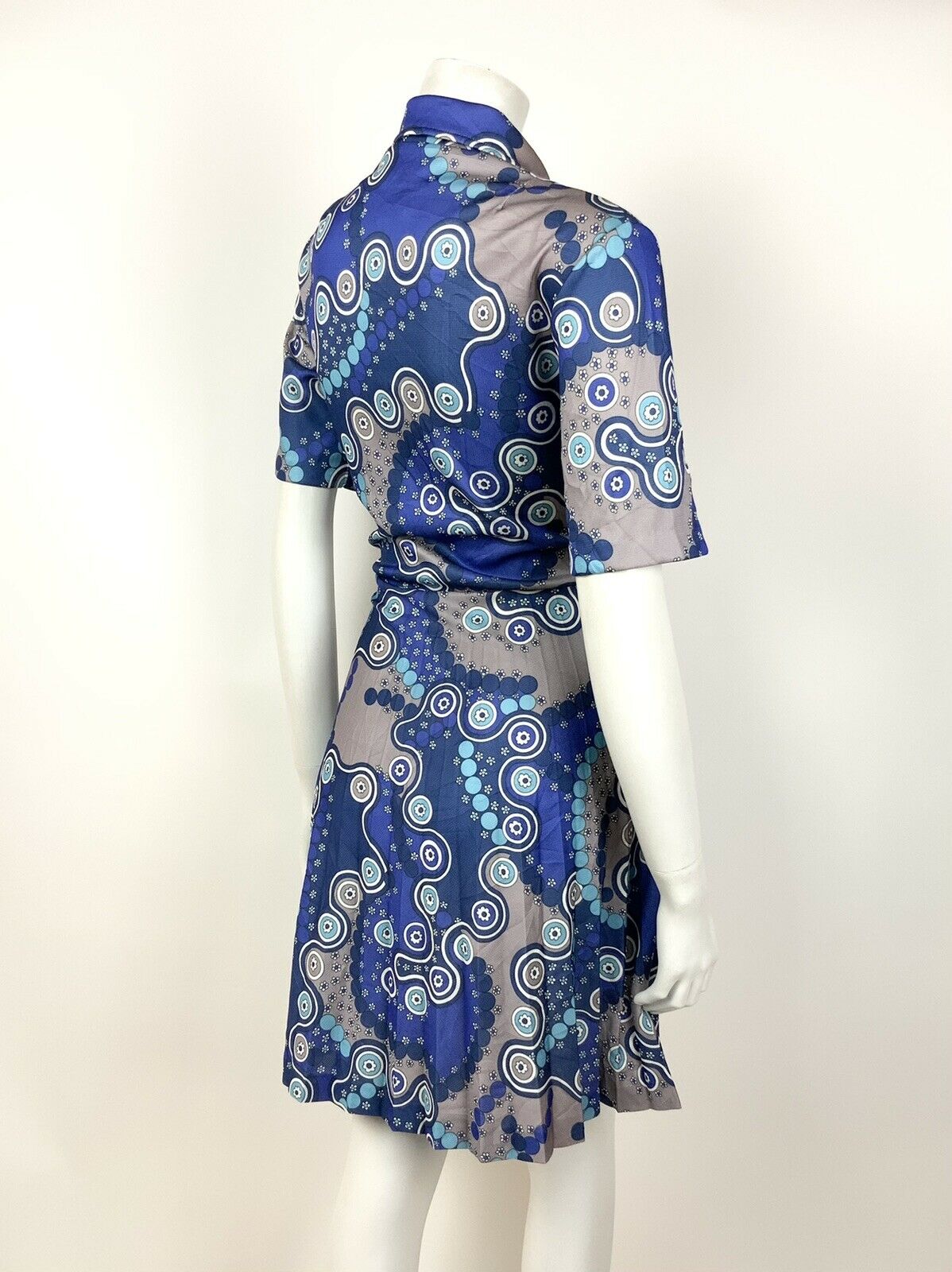 VINTAGE 60s 70s BLUE BEIGE WHITE DAISY PSYCHEDELIC DAGGER SHIRT PLEATED DRESS 16