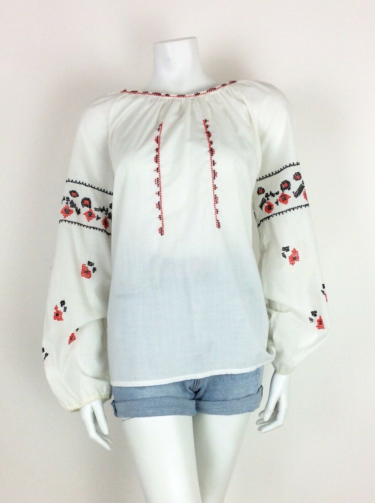 VTG 70s WHITE BLOUSE RED BLACK FLORAL CROSS STITCH HIPPY ETHNIC PEASANT 12 14