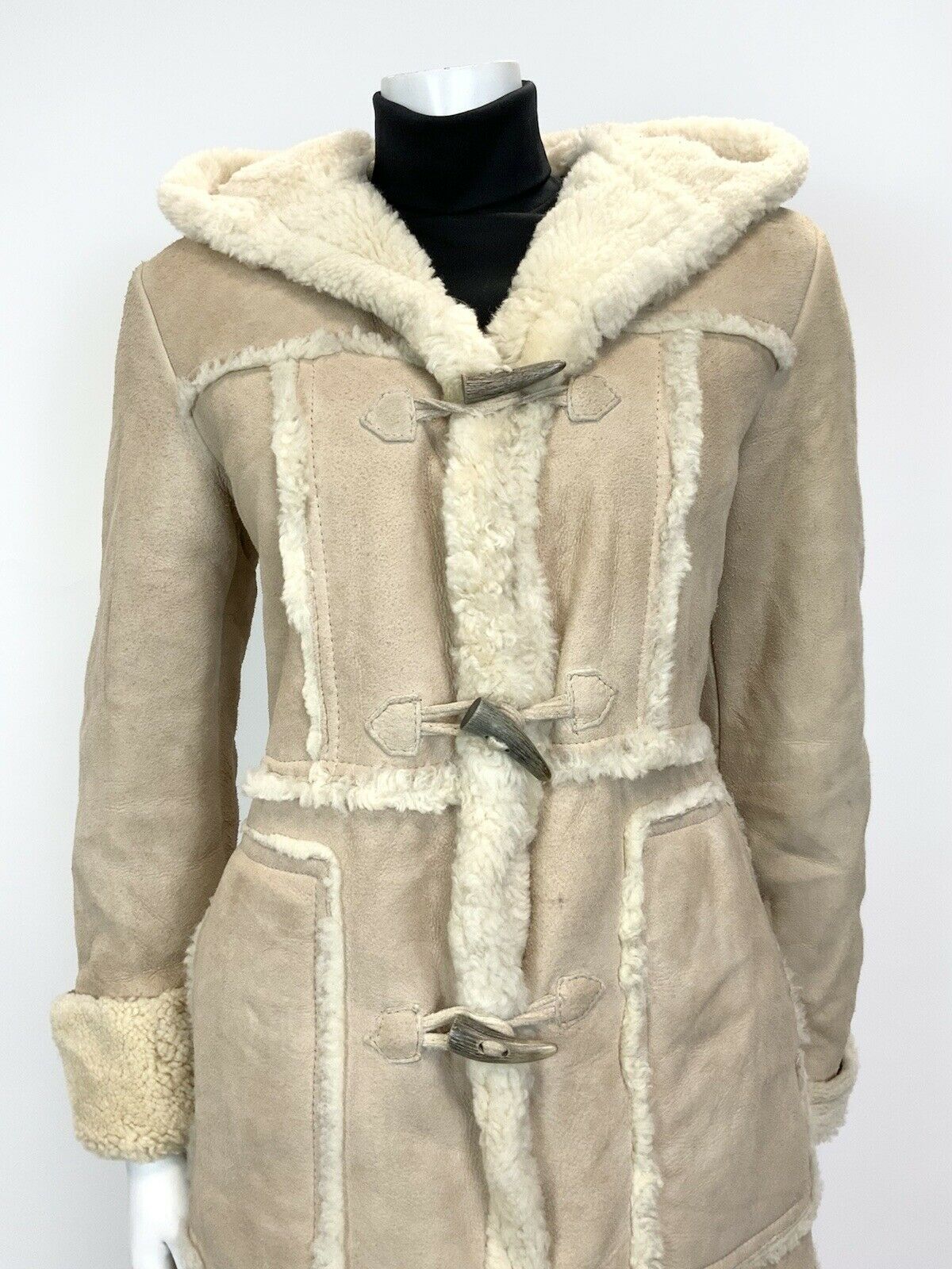 VTG 60s 70s BEIGE CREAM SHEARLING SHEEPSKIN HOODED TOGGLE BOHO MOD COAT 12 14