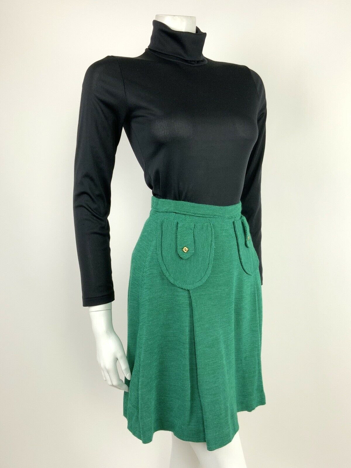 VINTAGE 60s 70s APPLE GREEN MINT DOTTY MOD SHORT FLARED SKIRT 4