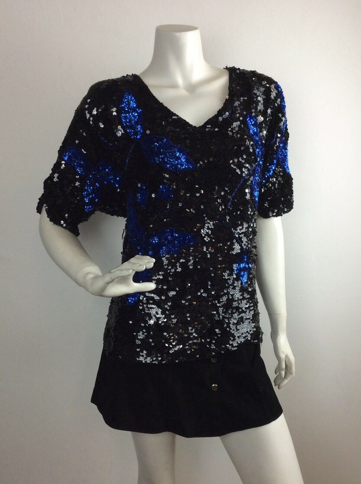 VINTAGE 70’S TOP, BLACK, BLUE SEQUINS, FLOWER PATTERN, PARTY / EVENING, 14 16