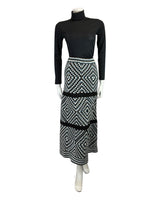 VINTAGE 70s BLUE BLACK WHITE DIAMOND CROCHETED BOHO FOLK KNITTED MAXI SKIRT 8