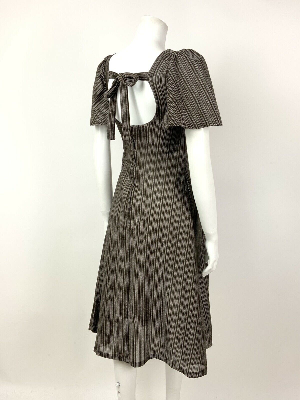 VINTAGE 60s 70s BROWN SILVER STRIPED CROCHETED CAPE SLEEVE SWING DRESS 6 8