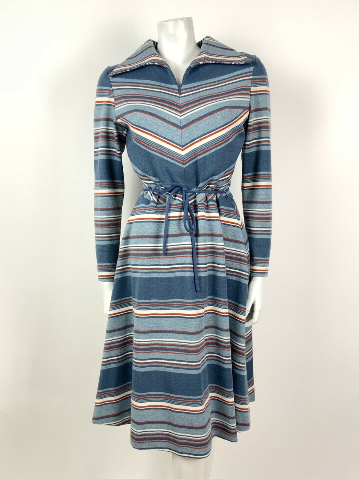 VINTAGE 60s 70s BLUE WHITE RED STRIPED WING COLLAR BELTED WOOL SWING DRESS 12