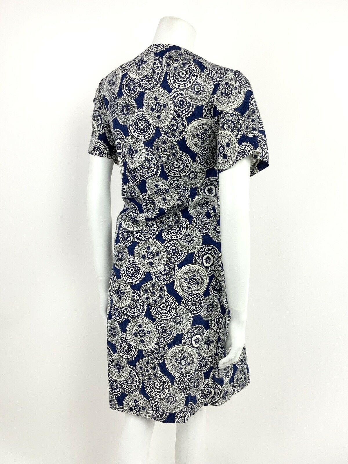 VINTAGE 60s 70s NAVY BLUE WHITE GEOMETRIC FLORAL MANDALA SHIFT DRESS 12