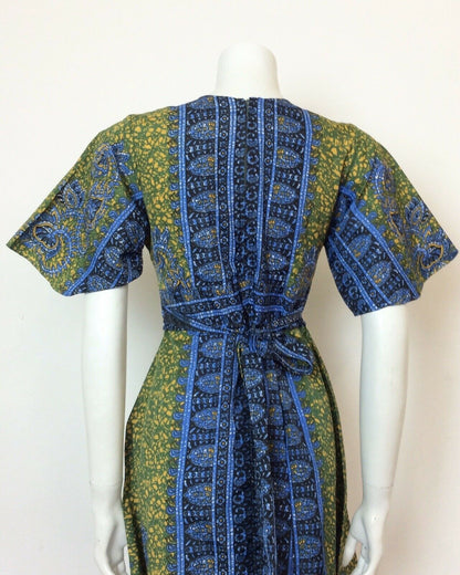 VINTAGE 70S GREEN BLUE YELLOW BATIK ETHNIC KAFTAN DRESS 10